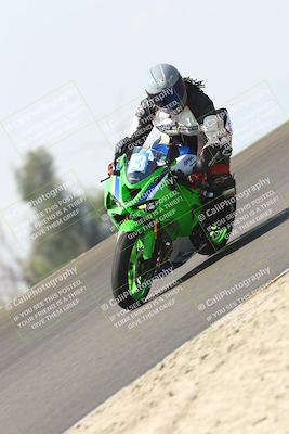 media/Sep-20-2025-TrackDaz (Sat) [[27f0cde673]]/C Group/1140am (Turn 2)/